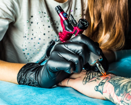Tattoo instrumenten reinigen